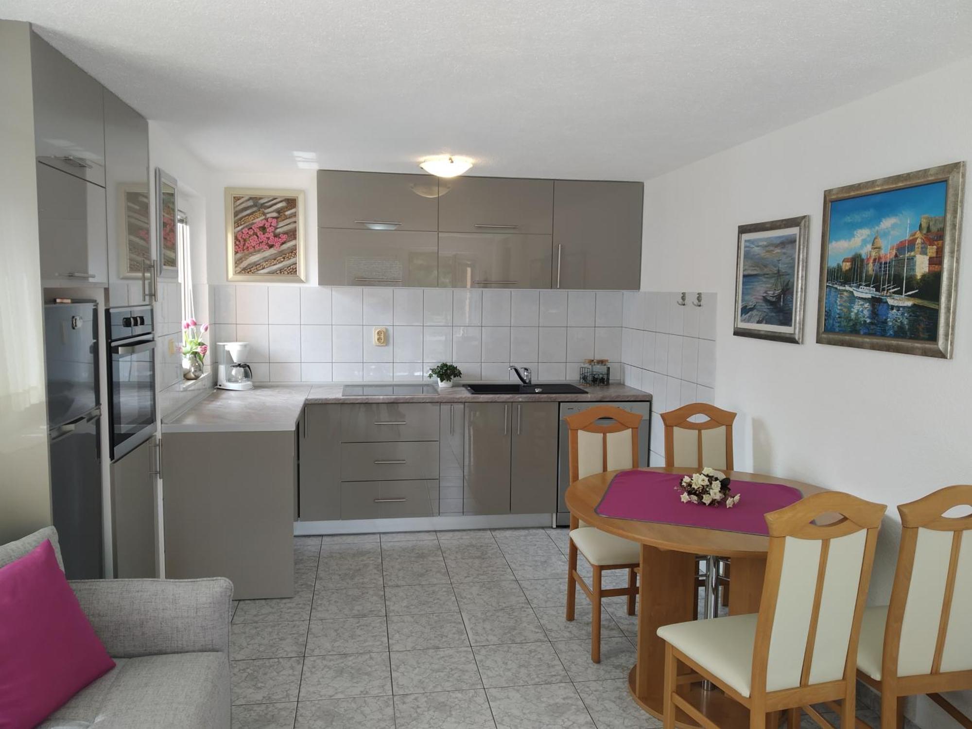 Holiday Home Milenka Рогозница Экстерьер фото